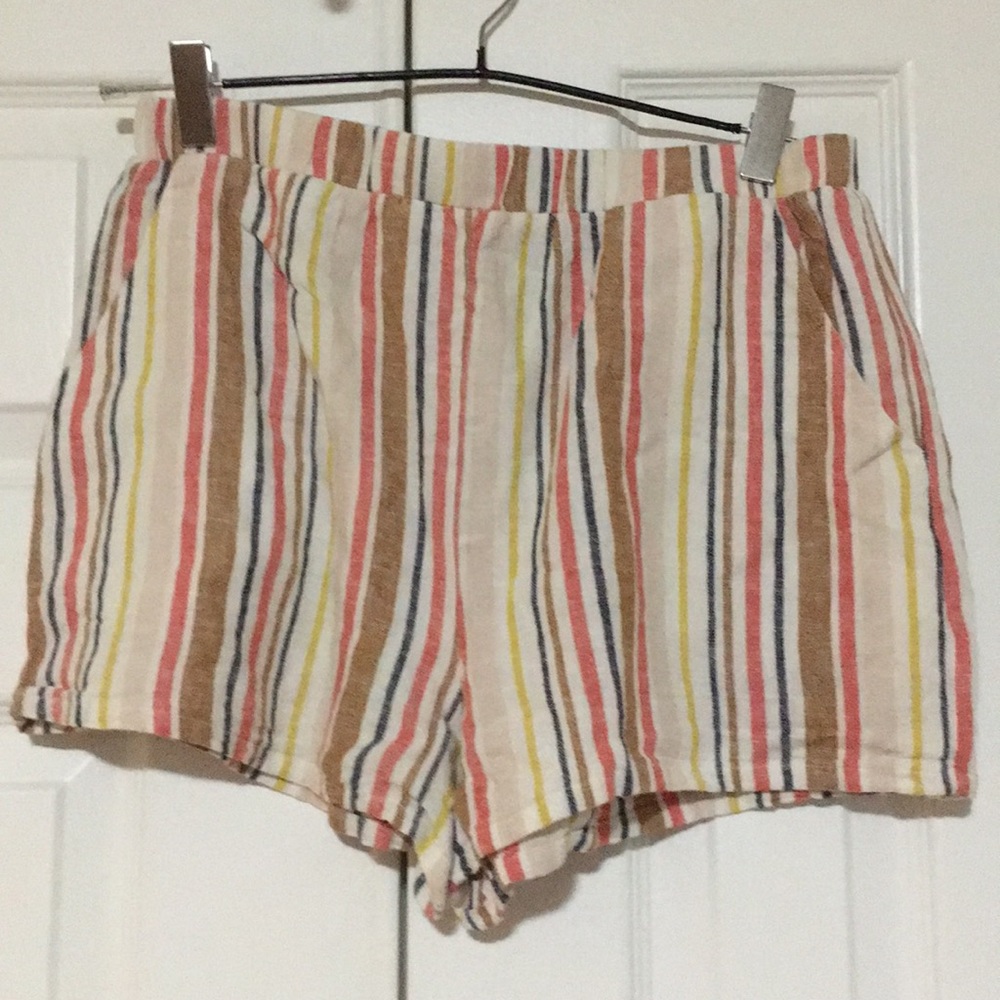 Woven striped shorts
